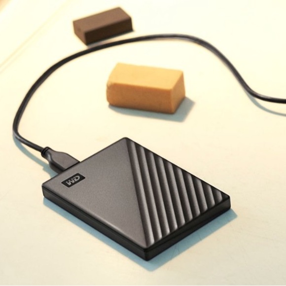 Western Digital My Passport 2TB external drive model: WDBPKJ0050BBK-0A - Picture 12 of 16